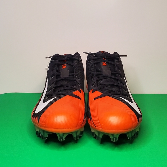 NIKE Size 17 Alpha Menace Pro Mid Mens Football Cleats - Picture 5 of 8